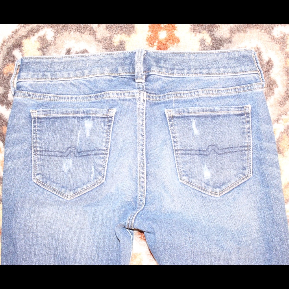 Distressed Jeans - Picture 4 of 4